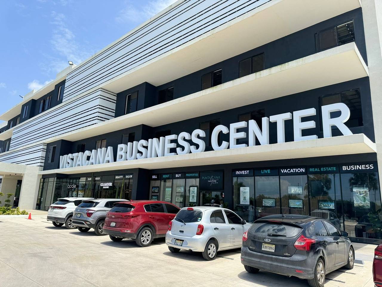Vistacana Business Center · Punta Cana